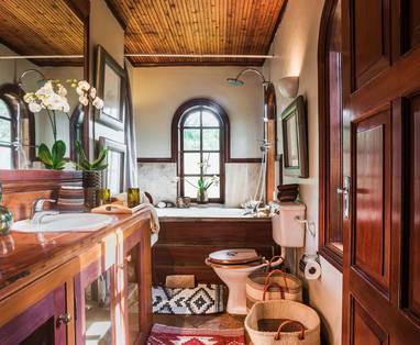 Eden_Main_House_Lana_en_Tacha's_badkamer