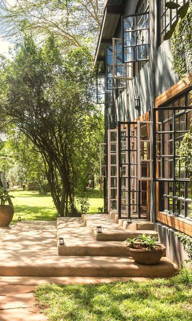 Eden_Tonio's_Studio_buitenkant