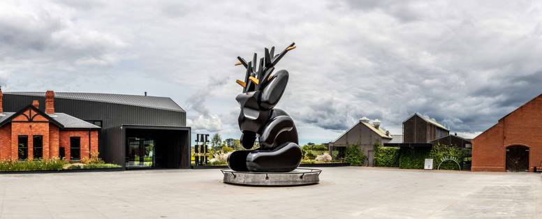 Kunst bij ingang van Jackalope in Australië