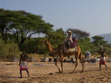 Sarara_Camp__kameel_rijden