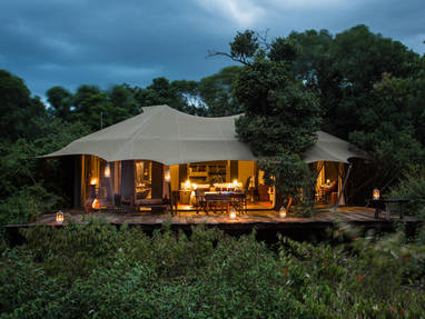 Buitenkant suite bij Mara Plains Camp in Kenia