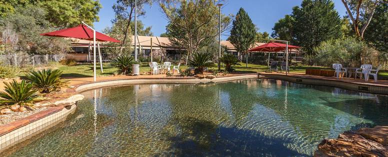 Zwembad bij Kings Canyon Resort in Australië