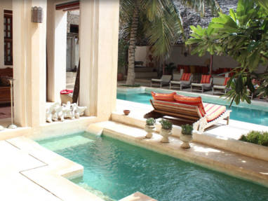 binnenplaats zwembad, Lamu House Kenia