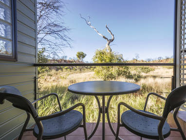 Terras met uitzicht bij Kings Canyon Resort in Australië