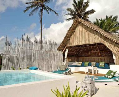 Upendo_Beach_Priya_en_Kusum_Villa_dakterras