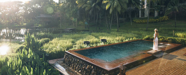 Zwembad bij het Four Seasons Chiang Mai Resort