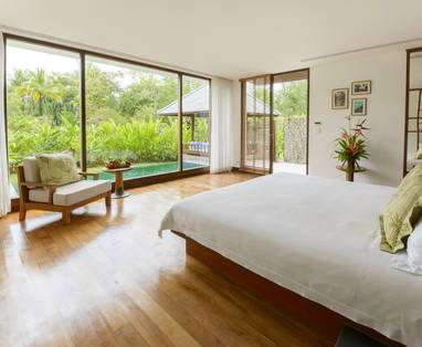 Slaapkamer van Pool Residence bij The Sarojin in Thailand