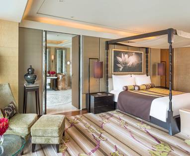 Slaapkamer Royal Suite bij Siam Kempinski Hotel in Bangkok, Thialand