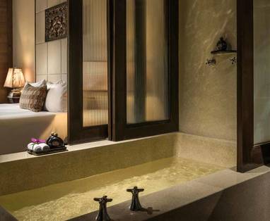 Badkamer bij het Anantara Golden Triangle Elephant Camp & Resort in Chaing Rai, Thailand