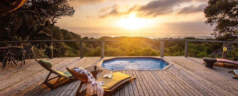 Deluxe ocean view room Thonga Beach Lodge