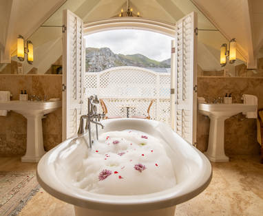 Birkenhead House Standard Room Badkamer