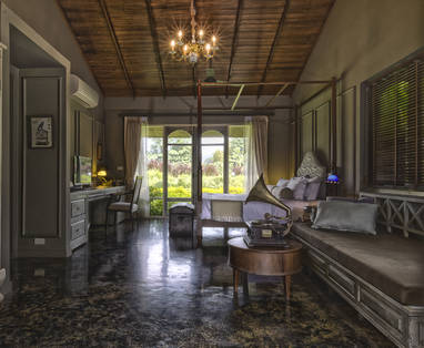 Woonkamer Villa Reverie Siam in Pai, Thailand