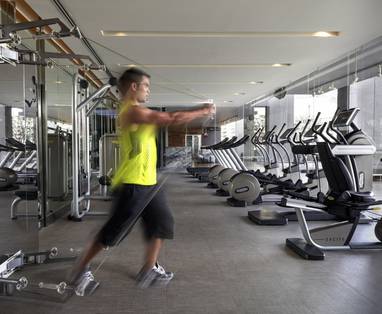 Fitness bij SO/ Bangkok in Thailand