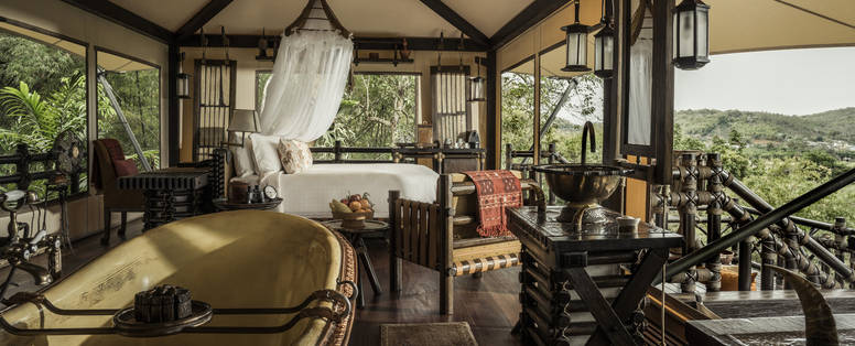 Inrichting tent bij Four Seasons Golden Triangle in Chiang Rai