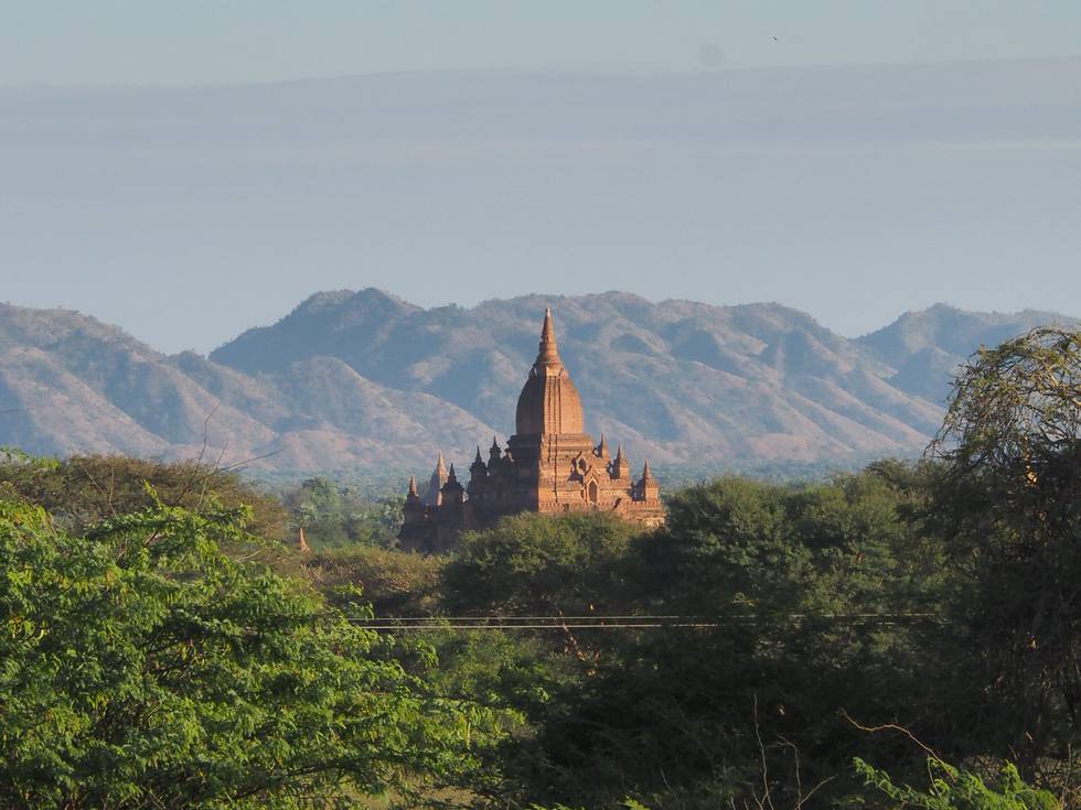 De Sulamani tempel tussen de bossen van Myanmar