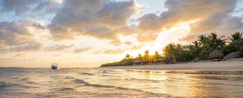 Azura-Benguerra-Main-Area-8