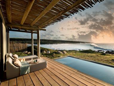 Gwe Gwe plunge pool bij de suites