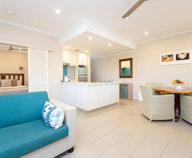 1 Kamer Appartement Woonkamer Seashells Broom