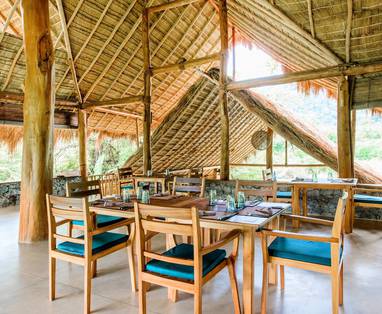 eetkamer gal oya lodge