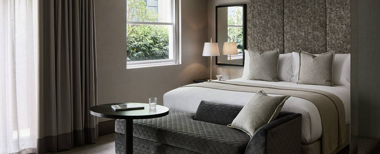 the-lyall-hotel-south-yarra-classic-balcony-queen-bed