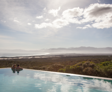Grootbos_Forest_pool_couple