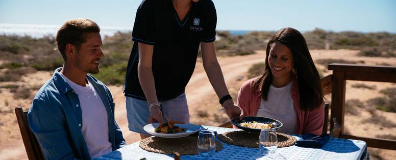 SS-Accommodation-Honeymoon-Tent-17