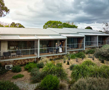 Royal_Mail_Hotel_rooms_and_garden
