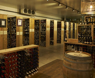 Royal_Mail_Cellar_wide