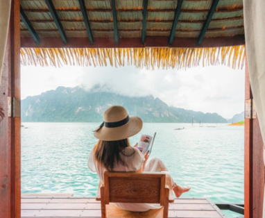 Volledig tot rust komen op het dek van jouw eigen kamer in Panvaree The Greenery
