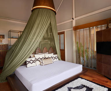 Slaapkamer tent villa Keemala