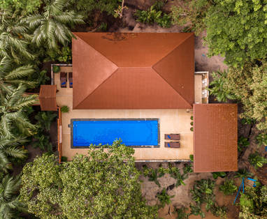 Bovenaanzicht Baan Mina villa van Koh Jum Beach Villa's