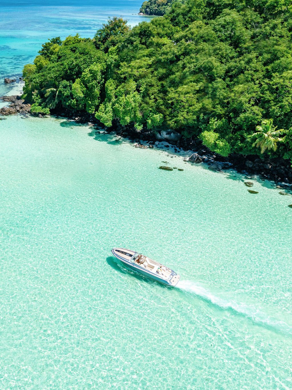 Web_RGB-Cheval_Blanc_Seychelles_-_Boat_activities_-_Oliver_Fly_2024