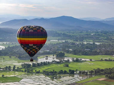 Ballonvaart boven Chiang Mai