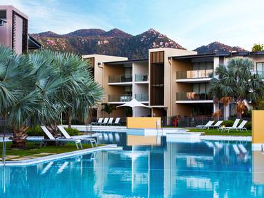 Peppers-Blue-on-Blue-Resort-Large-lagoon-pool