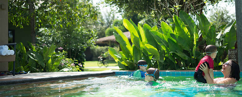 Zwembad bij Wishing Tree Resort in Khon Kean in Thailand