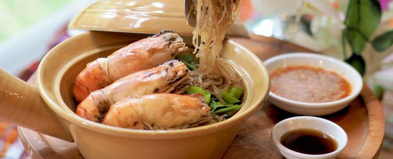 Heerlijke Thaise gerechten bij Wishing Tree Resort in Khon Kean in Thailand