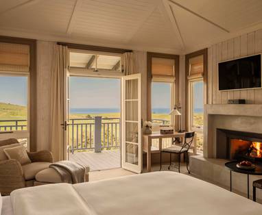 RWNKC_Rooms_Ocean_View_Junior_Suite_(1)