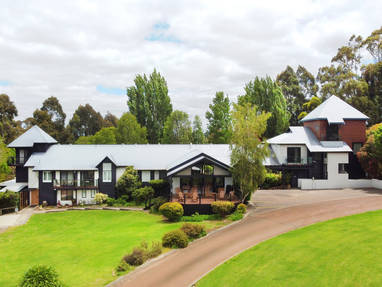 Tranquil_Elegance__The_Serene_Exterior_of_Chimes_Spa_Retreat-_Rachel_Clare