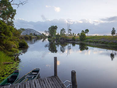 hedlow-retreat-lake_1050x700