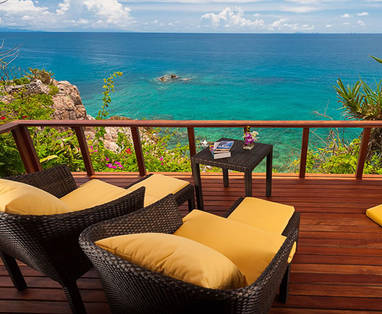 Balkon Deluxe Sea View Cottage bij View Point Resort op Koh Tao, Thailand