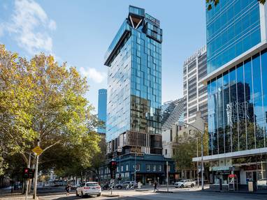 vibe-hotel-melbourne-exterior-01-2020
