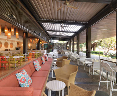 adina-apartment-hotel-vibe-hotel-darwin-waterfront-curve-restaurant-01-2014