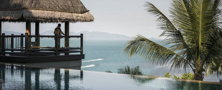 Residence villa met uitzicht over de baai bij Four Seasons Resort Koh Samui in Thailand