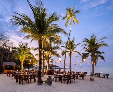 Lai Thai beach restaurant bij Napasai Koh Samui in Thailand
