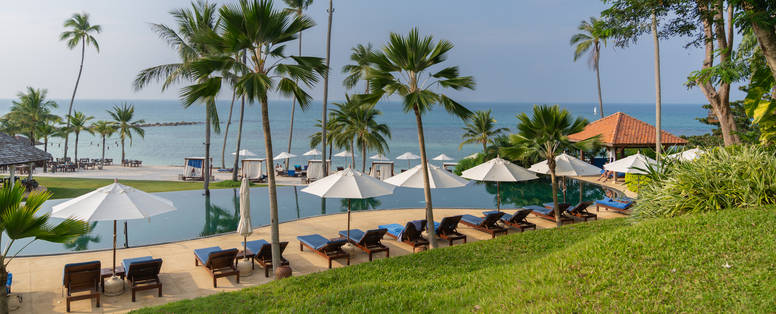 Zwembad bij Napasai Koh Samui in Thailand