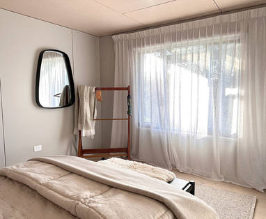 Beaks-and-Feathers_Accommodation_Image-10