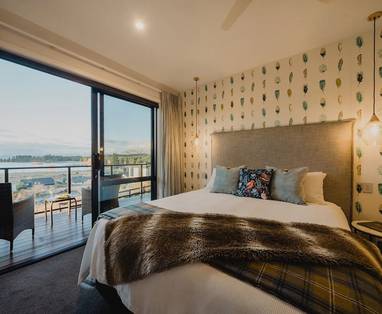 ranginui-at-lake-tekapo-whenua-suite