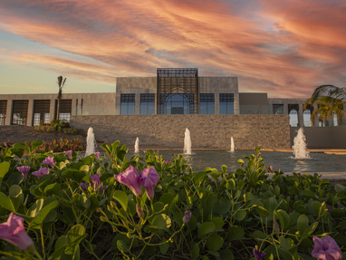 Alila-Hinu-Bay-Lobby-Outside