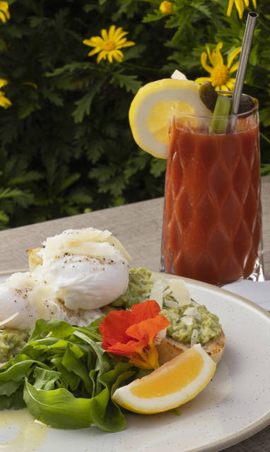 Ratanui_Lodge_brunch_cocktail