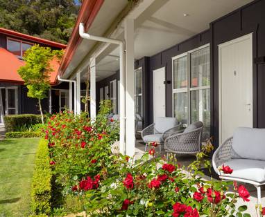 Ratanui_guest_veranda